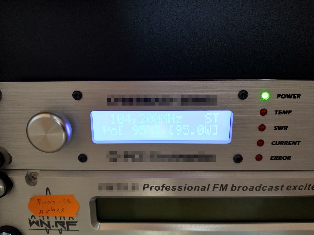 18 - Vysílač hlavní frekvence